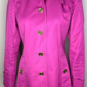 Banana Republic fuchsia trench coat featuring gold buttons and belt.